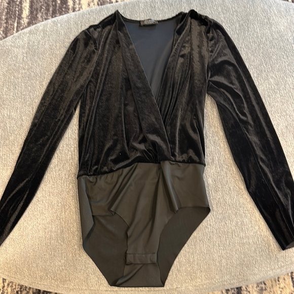 Zara Tops Zara Velvet Bodysuit Poshmark